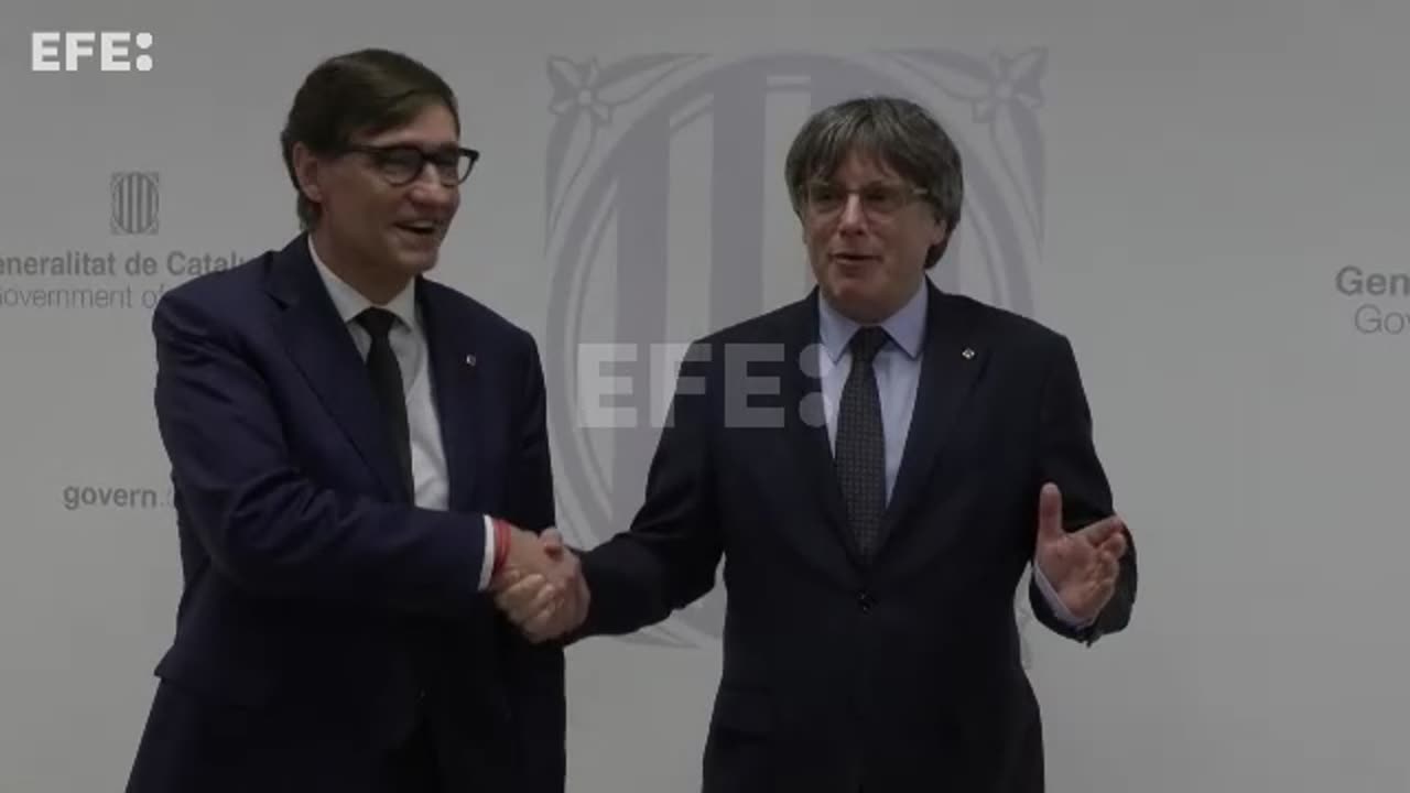 Salvador Illa (PSC-PSOE) se reúne con el prófugo de la Justicia Carles Puigdemont (2)