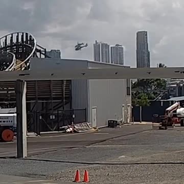 We’re all the pilots blind ??? INSANE MID AIR HELICOPTERS COLLISION