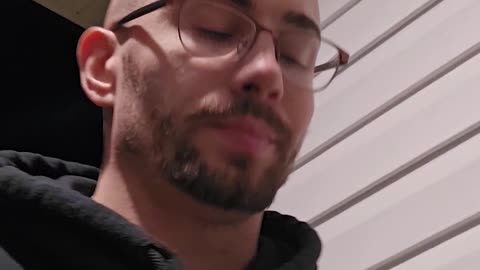 (Update!) THEY LEFT THE DOGS BEHIND TO DIE… AFTER THE HOA WARNINGS 😡🐶🏚️