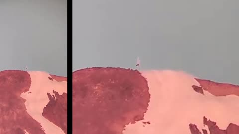 Un OVNI s'est détaché d'Atlas. Un OVNI verdâtre a été aperçu.