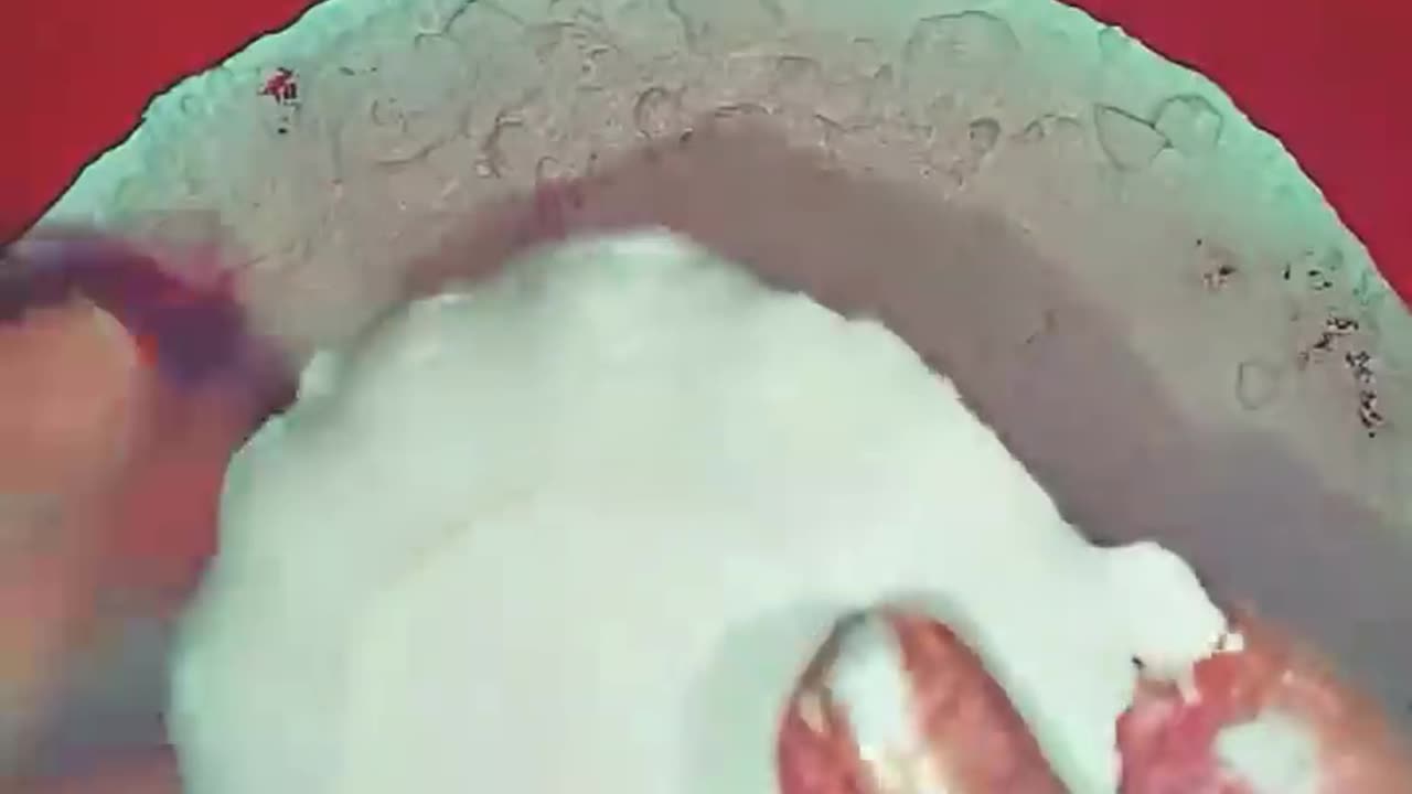 ASMR baking soda so satisfying
