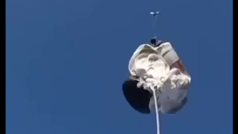 18-Year-Old Skydiver Dies in Tragic Accident