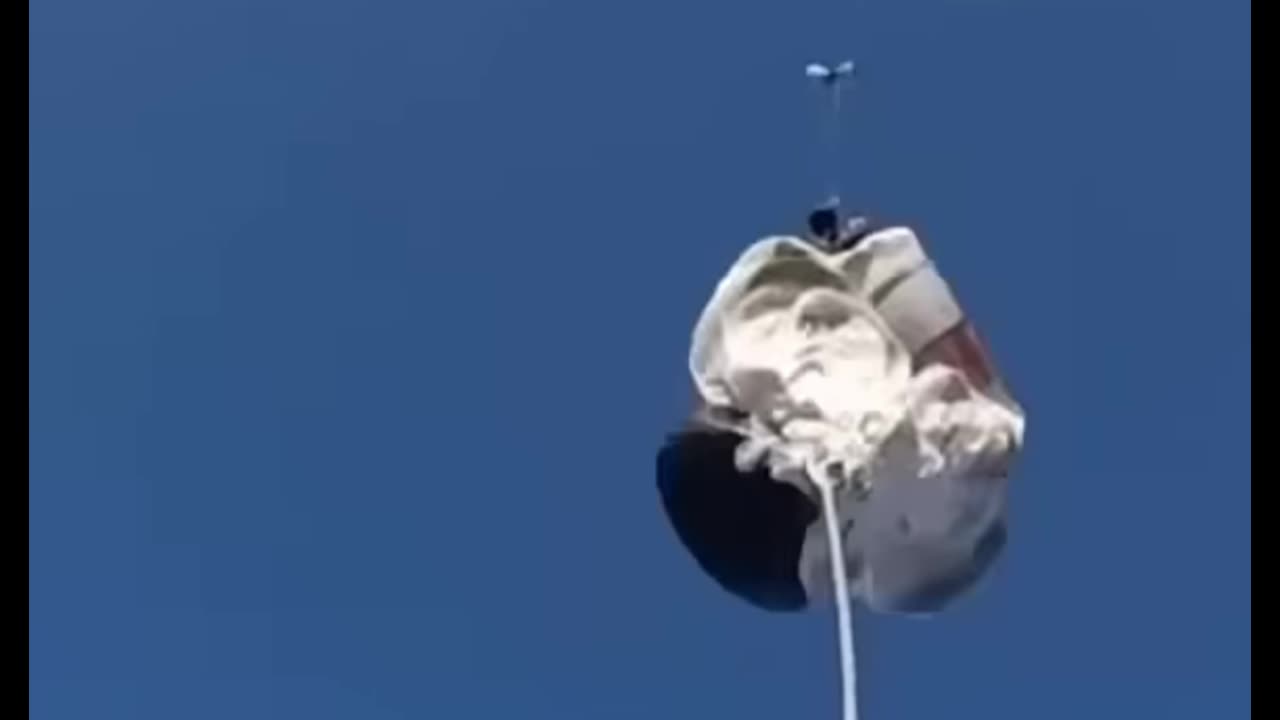 18-Year-Old Skydiver Dies in Tragic Accident