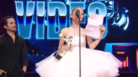 VIDEO OF THE YEAR WINNER: @arianagrande for "brighter days ahead" #VMAs