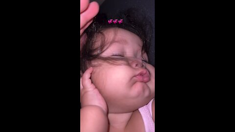 cute Baby Girl Reaction ❤️...