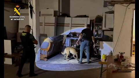 Detenido por robar en un local accediendo por las rejas de una ventana