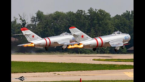 At the recent Oshkosh airshow (also known as EAA AirVenture Oshkosh), as many as 5 MiG-17 flew!