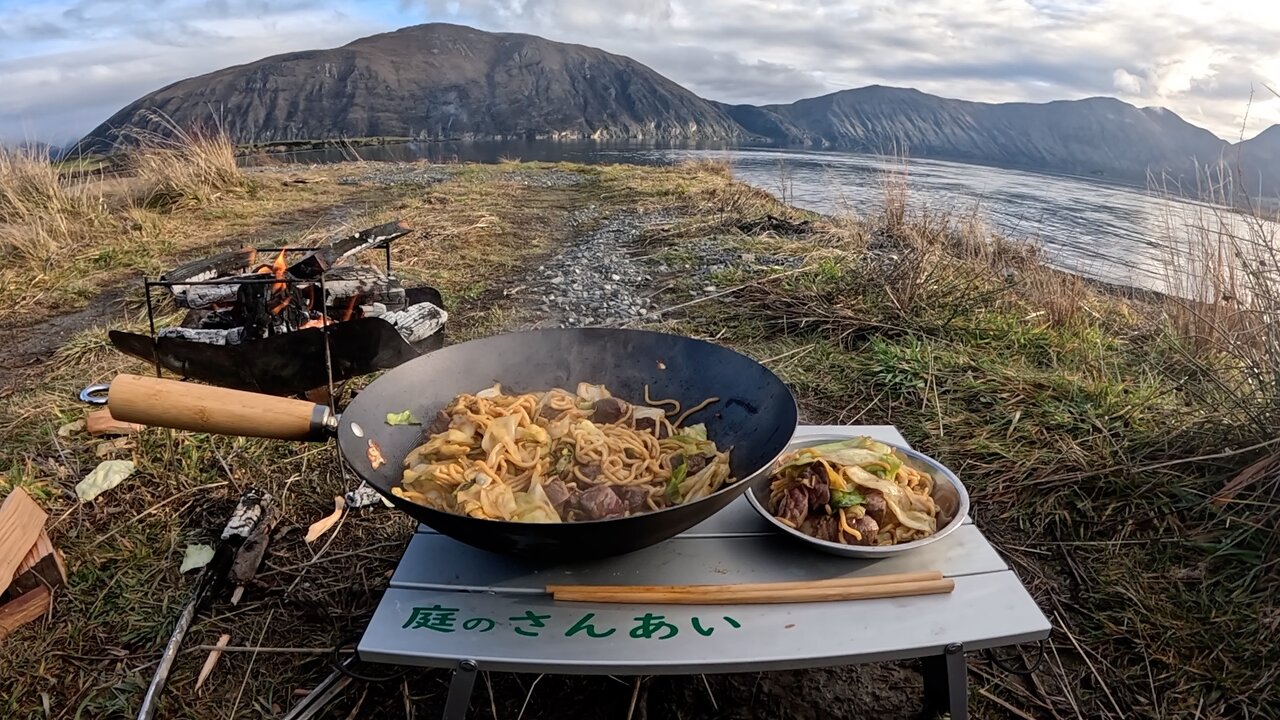 Relaxing WINTER CAMPING, catching rainbow trout, and cooking stir fried noodles