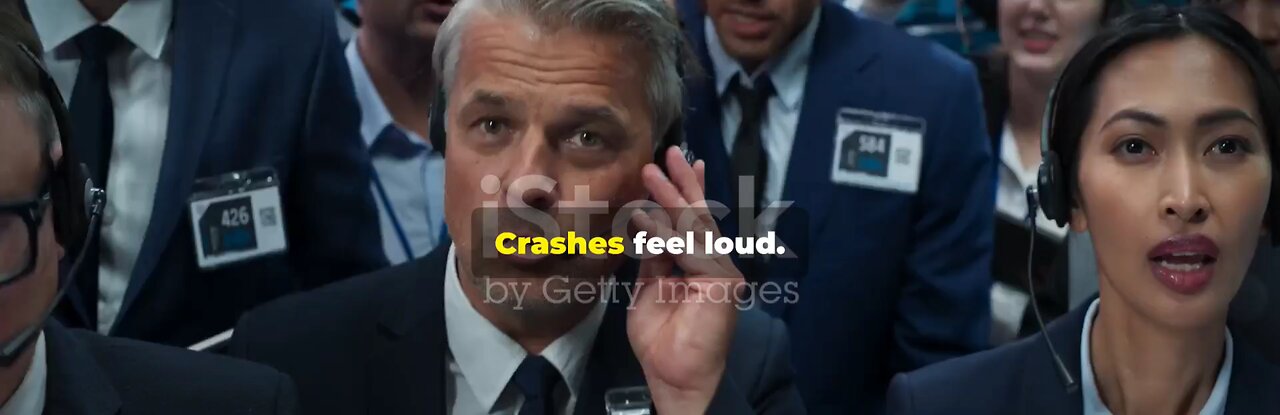 What Smart Investors Do During Market Crashes (Most People Don’t!)