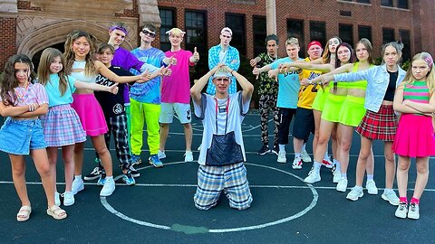 Rebellischer Teenager WILL ZUM CAMPUS ZURÜCK 👍👎 Was werden die Schulkinder sagen? | KiKiDo German