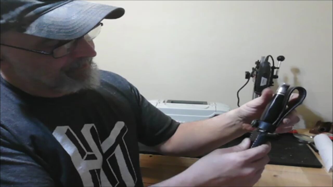 Making a leather Knife Sheath for my Fixed Blade