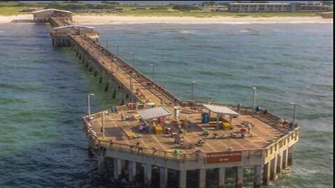 Gulf shore Gulf Of America Fishing Pier
