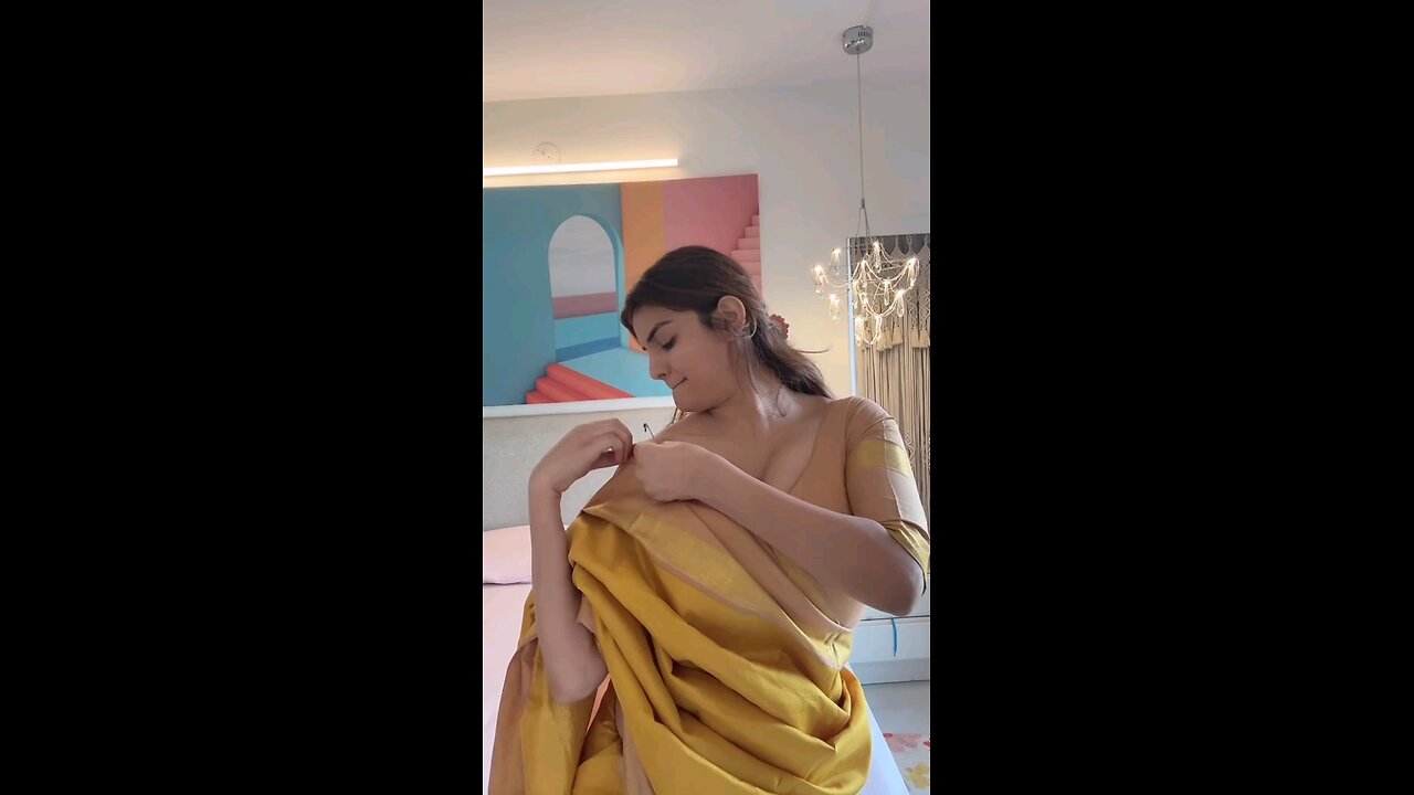 Saree girl 😍😍😍