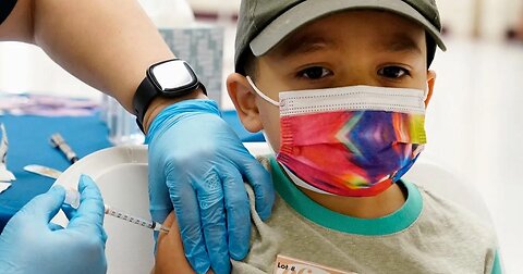 FDA: Zaszczepieni przeciwko Covidowi stają w obliczu nagłej śmierci, tykającej bomby zegarowej przez kilka lat po zastrzyku.