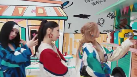 Breaking: BABYMONSTER - ‘HOT SAUCE’ M/V
