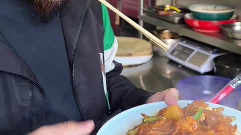 天气冷了就的吃点我们山西的大炖菜 #天气冷了就的吃点炖菜#白菜炖粉条 #山西大烩菜 #山西地方特色美食