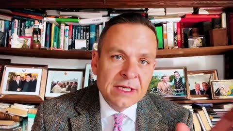 Der geheime Systemwechsel: Wie die Planwirtschaft jetzt vorbereitet wird (Gerald Grosz)