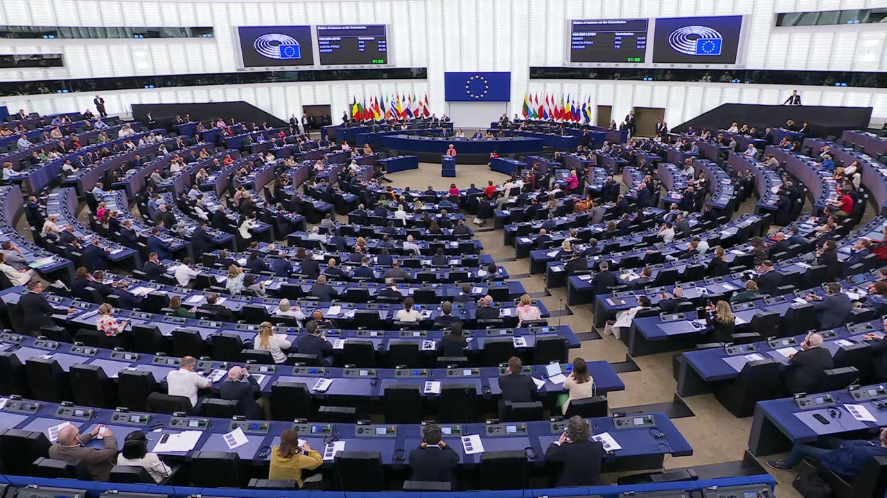 Ursula von der Leyen destroying lies