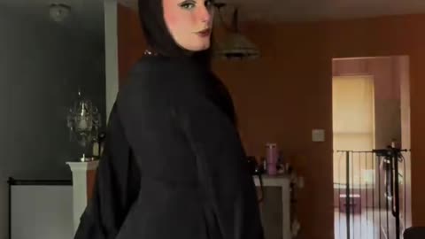 She is very prettty