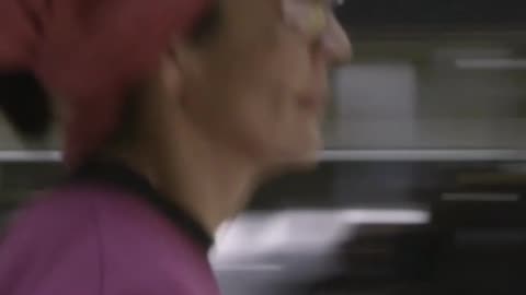 مستند هیچکس نخوابد، داستان نگار سماک نژاد و رکورد صعود پیوسته دماوند