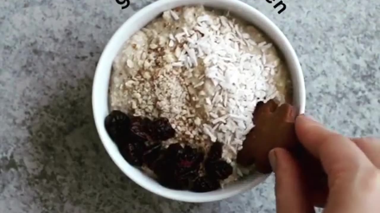 Gingerbread Overnight Oats