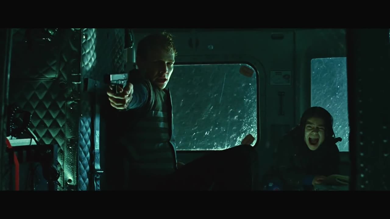ALIENS VS PREDATOR REQUIEM - Wolf vs. Predalien (2007)