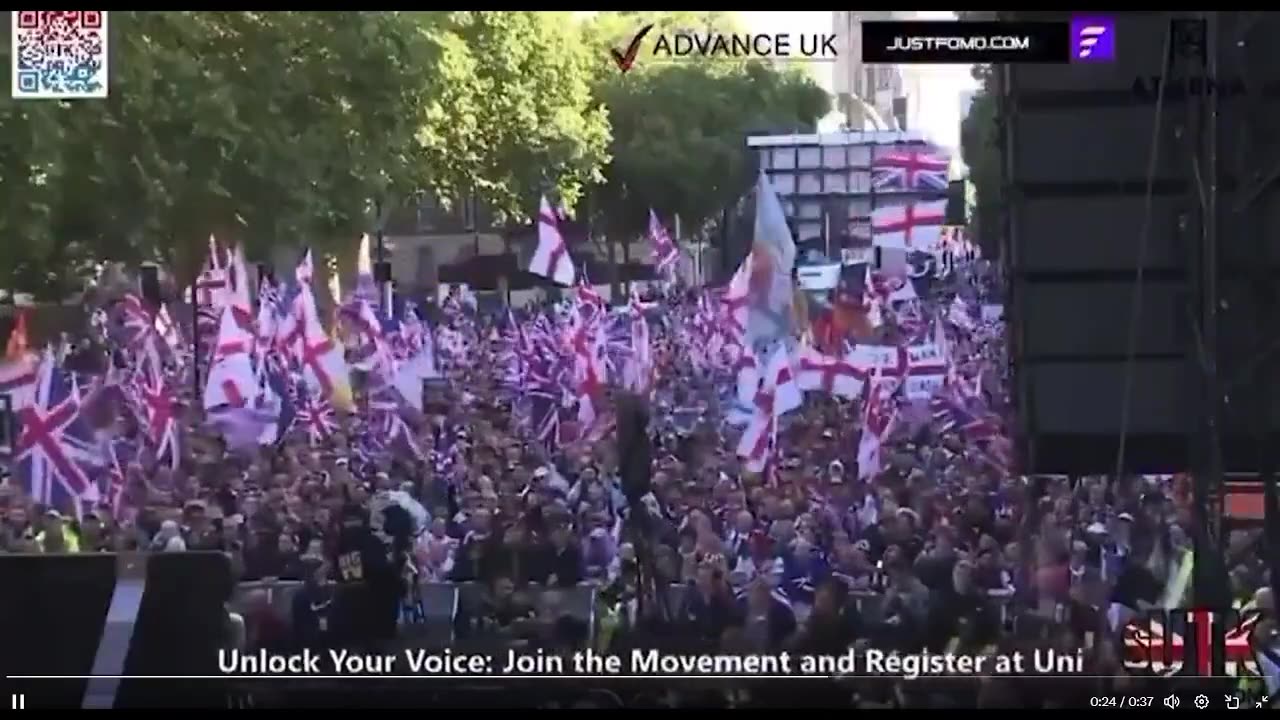 BREAKING 🚨 Sau một phút mặc niệm, hàng ngàn người yêu nước ở London hô vang “CHARLIE”