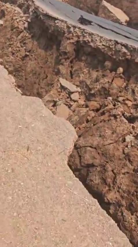 A 7.7-Magnitude Earthquake Hits Myanmar