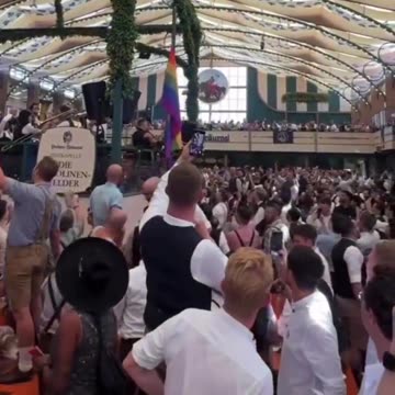 O'azapft is! BAYERN 🇩🇪🇩🇪🇩🇪