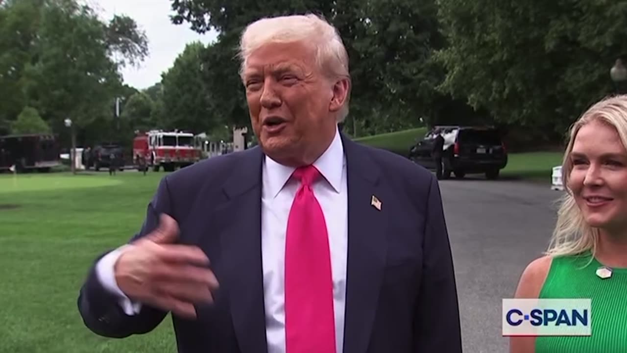 Trump slams Jerome Powell, Laughs at Question about Re Appointing him as Fed Chair