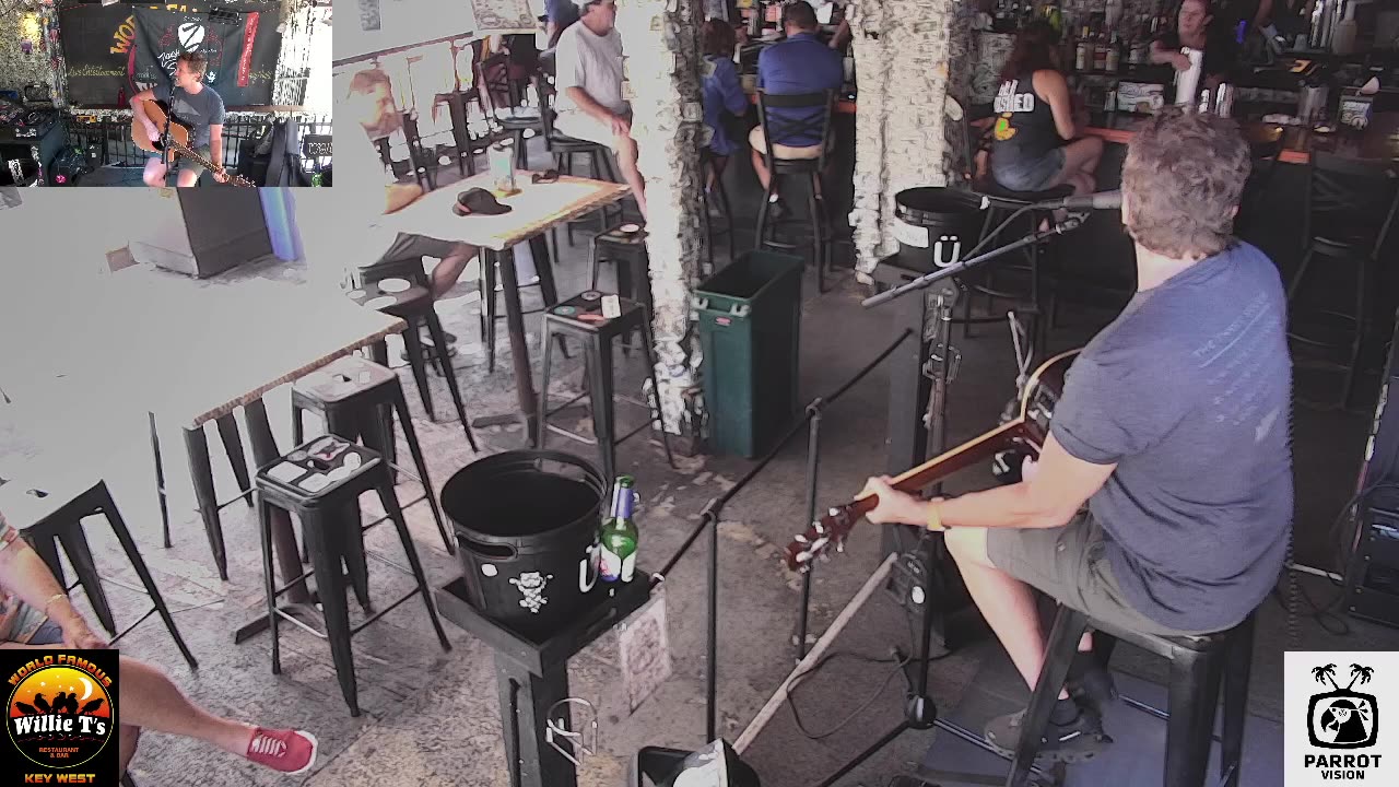 LIVE Music Everyday!