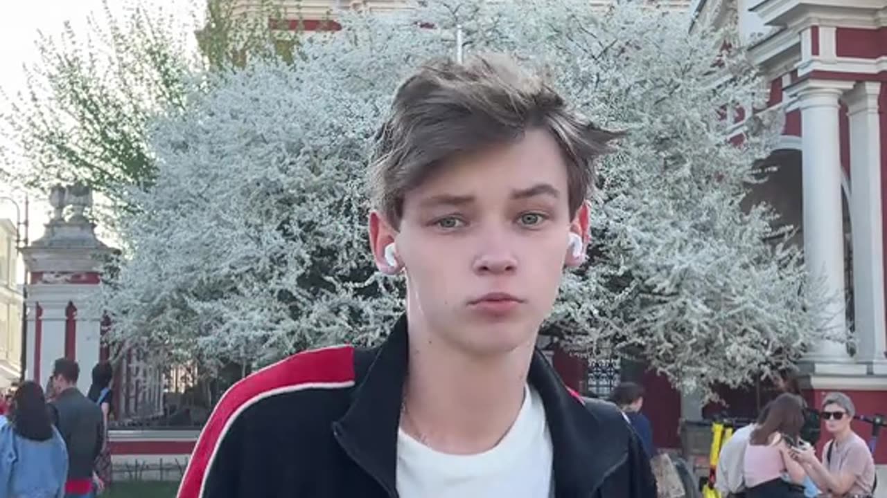 A Boy’s Journey Through Moscow’s Hidden Corners