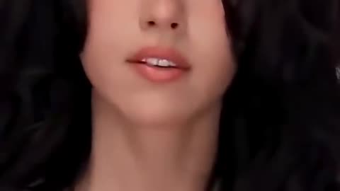 Female Streamer Vs The Wall! Pokimane Meltdown