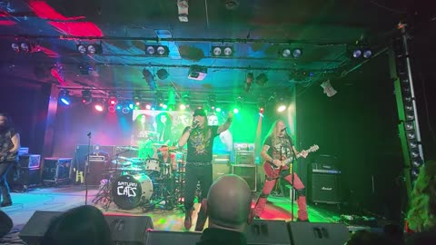 Saturn cats ( live)