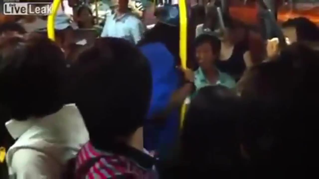 Tykwon Chimps Out On Greyhound Bus