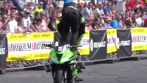 Bike stunt