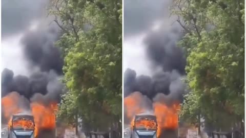 Delhi-Varanasi Volvo Bus Turns Into Fireball in Jaunpur — Shocking Escape for All Passengers!