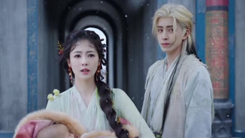 Fan Yue & Bai shuo moonlight mystique bai shou asked Fan Yue to save the baby episode 11