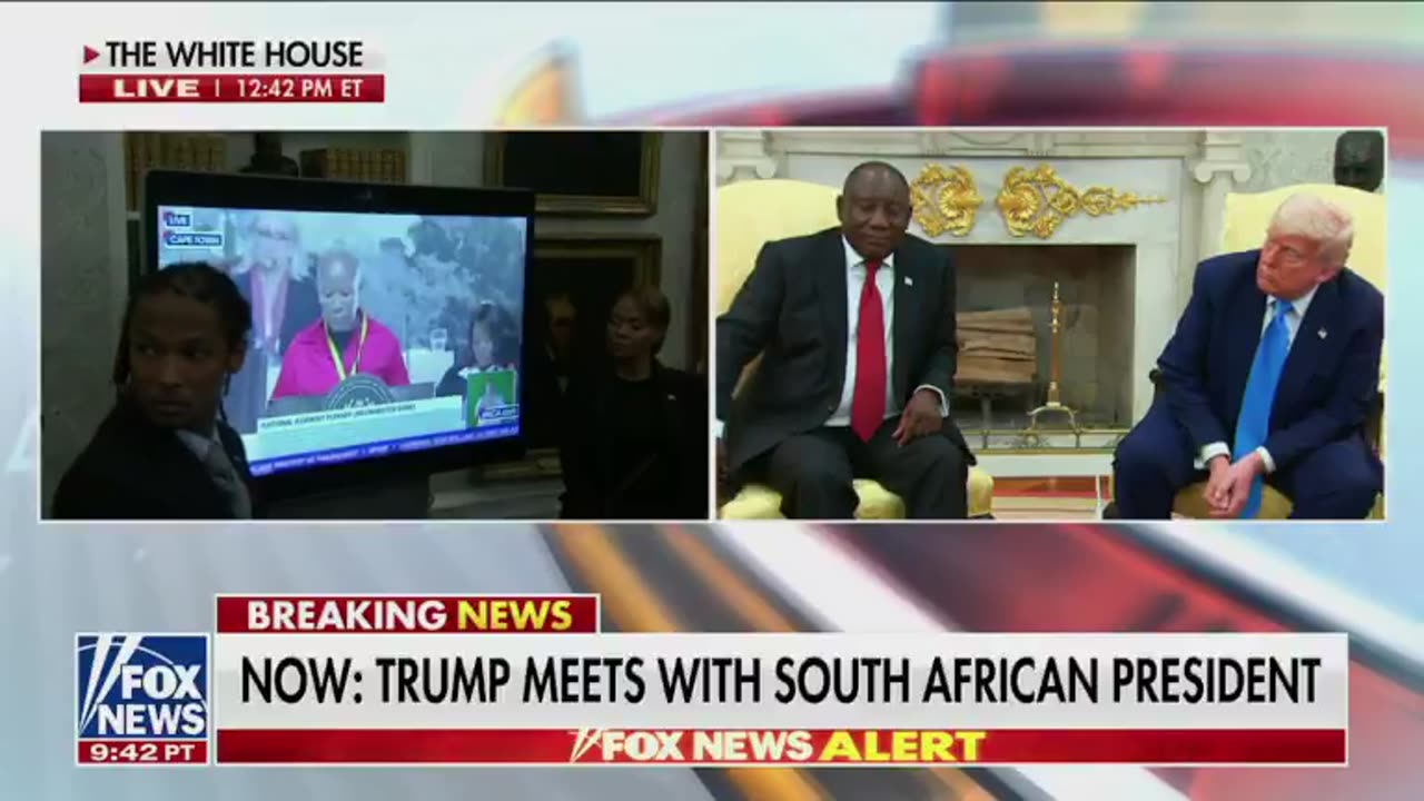 Trump just dimmed the lights in the Oval Office and played, FOR the president of South Africa