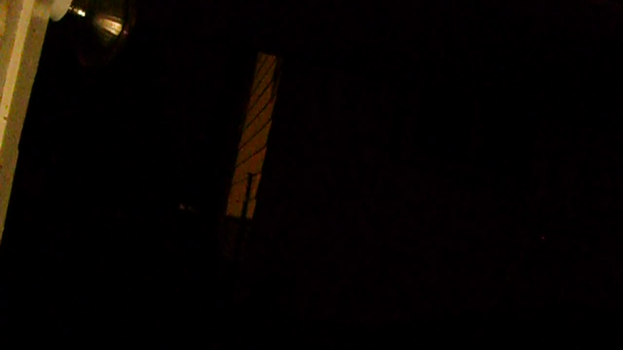 Random crap dark video from my shed