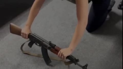 Lauren Southern Exercising with a Choppa