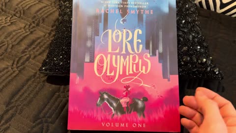 I Thought I Would Hate “Lore Olympus”