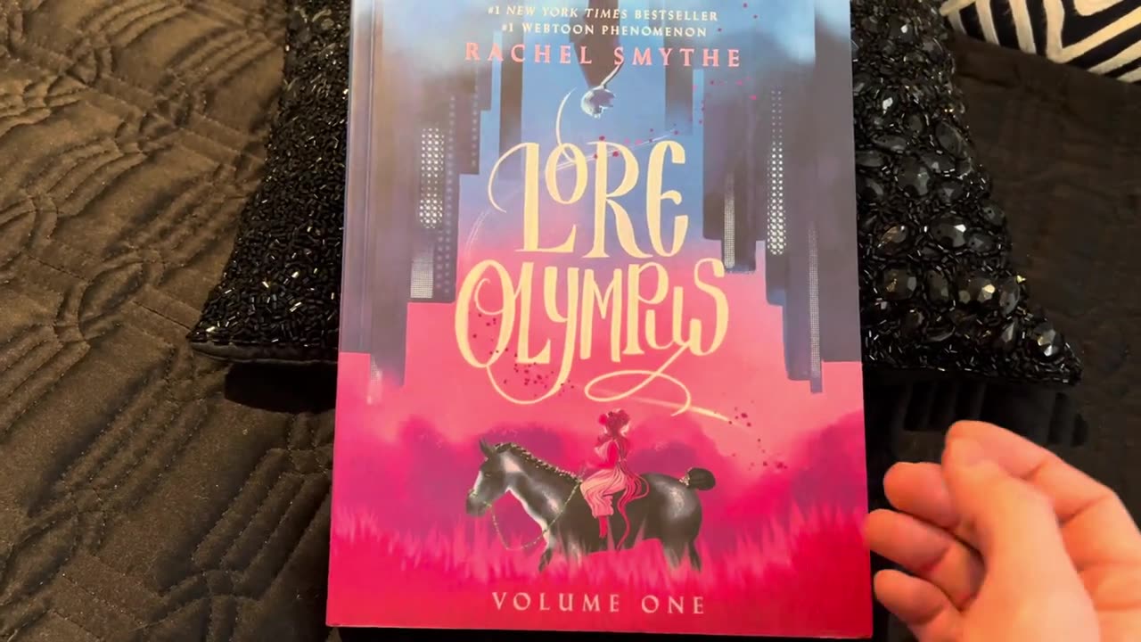 I Thought I Would Hate “Lore Olympus”