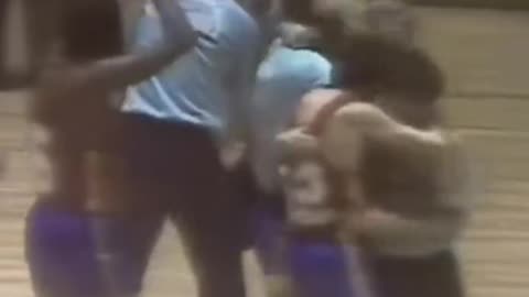 SUPER EPI 💪🏀 "URSS vs España" Semifinal EuroBasket 1983