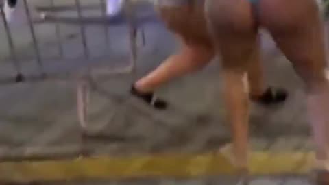 Heavyweight Kneegrow fight 3