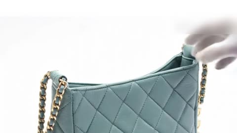 CHANEL Matelasse Small Hobo Chain Shoulder Bag – Iconic Luxury Style