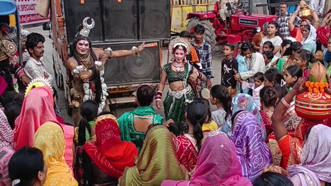 "Colorful Hindu Festival of India | Incredible Indian Culture & Traditions"