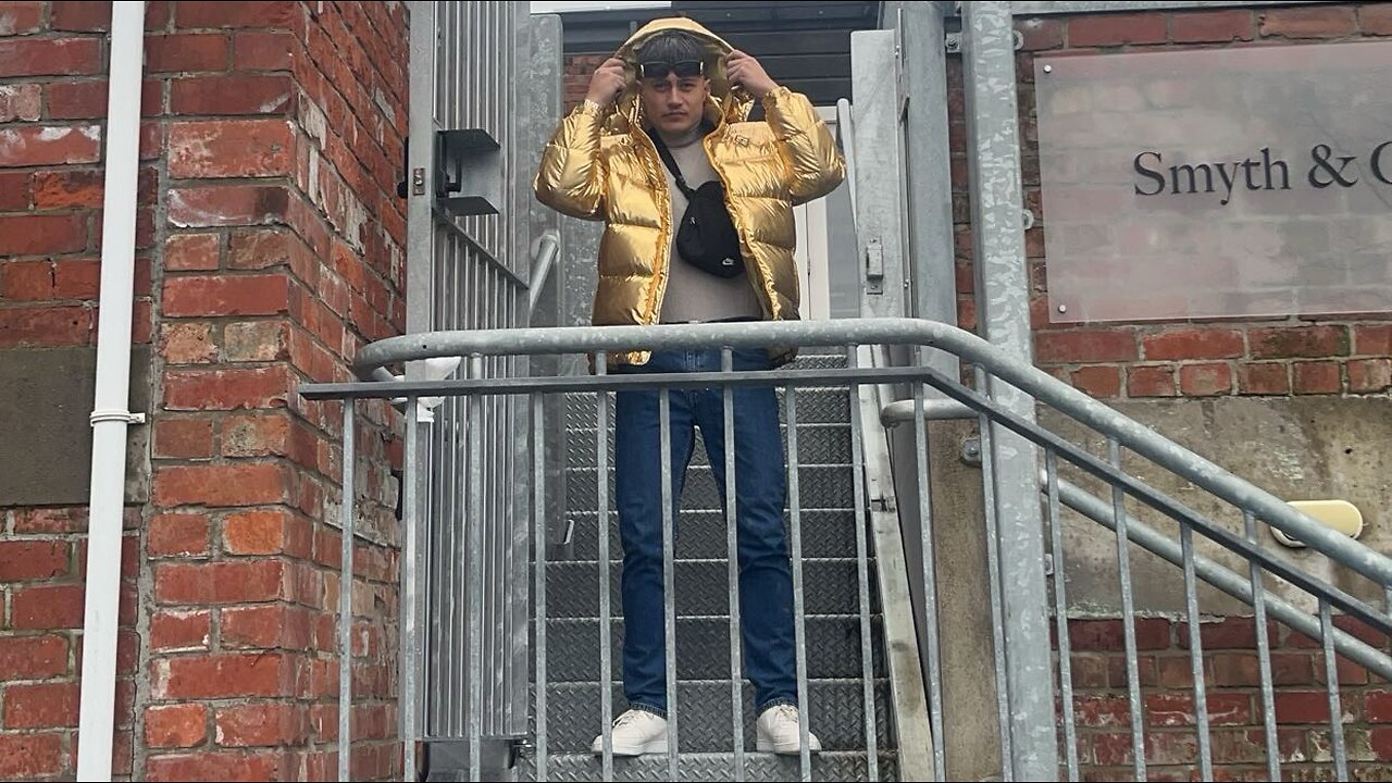 “Bisness, Bisness” Business Talk ect, COMMENT