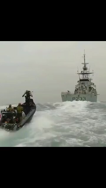 Marines Perform Boarding Exercises With JetPacks & Landing On A High Speed Ship