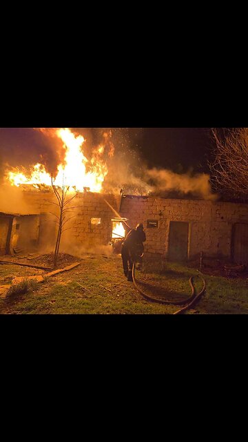 Russians strike Zaporizhzhia. Residential building damaged, also a nine-story building